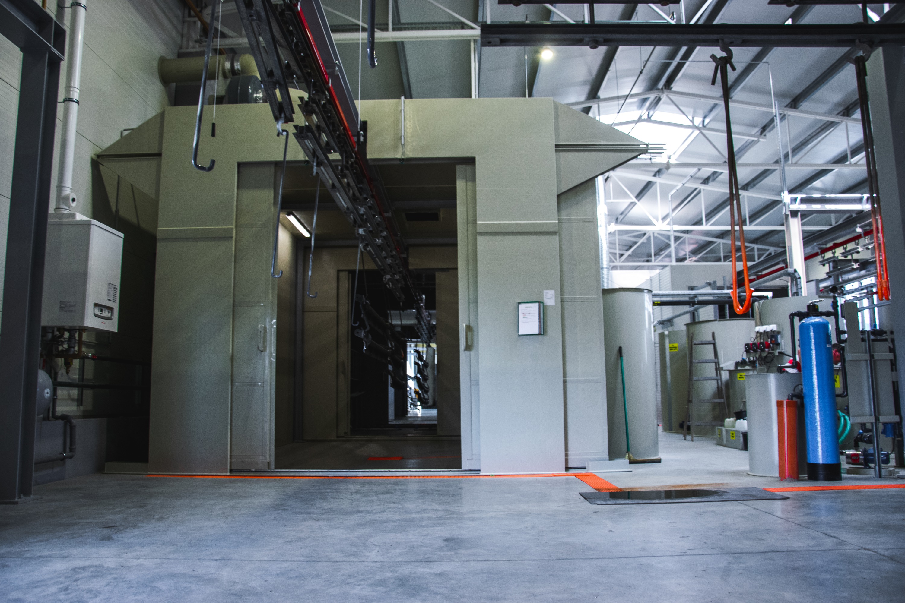 Komplett előkezelő és festősor Mezőberényben